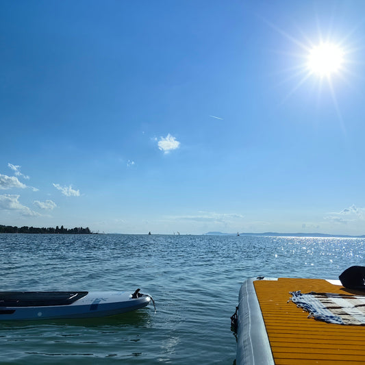 Vízi élménycsomag – 1 Jetboard és 1 úszóplatform (4×2 m) bérlés 1 napra