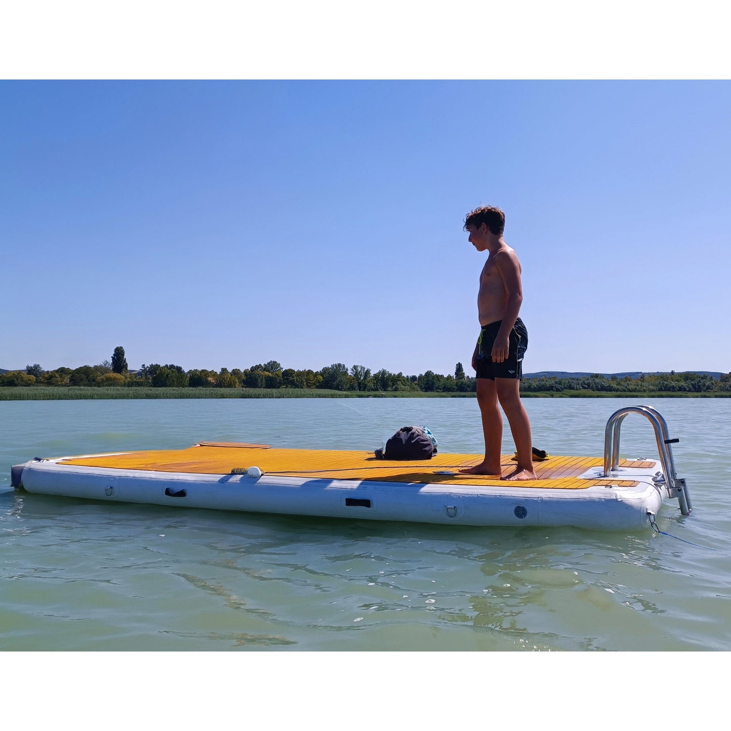 BalatonFloat 4x2 Meter - Fürdőplatform, úszóstég és úszósziget fürdőlétrával.