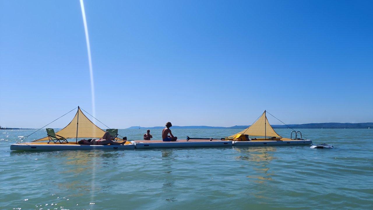 BalatonFloat felfújható úszóplatform 4×2 m – Napi bérlés (Balaton)